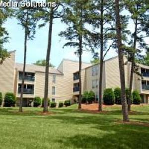 The Lakes Apartments